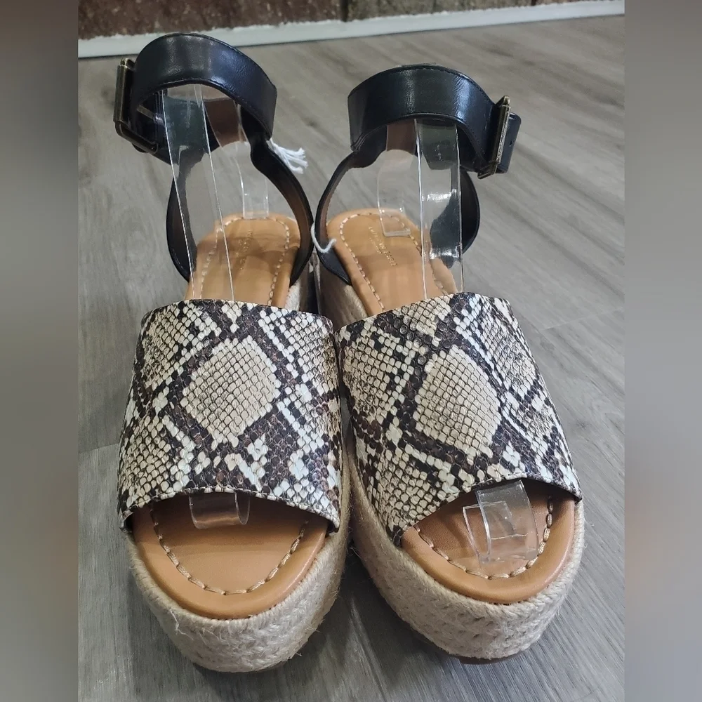American Eagle Outfitters Women's Snake Print Platform Sandals Espadrille 9‎ US.